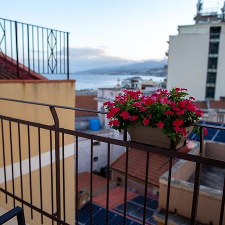 Operaprimasuite Messina Esterno foto